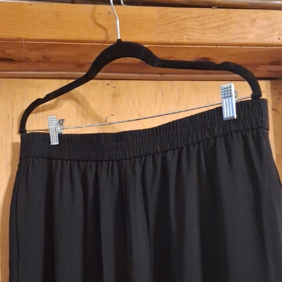 Calvin Klein Black Apparel - Picture 4 of 5